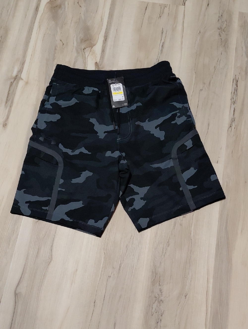 Under Armour Men's Black & Gray Athletic Shorts with Camo Detail